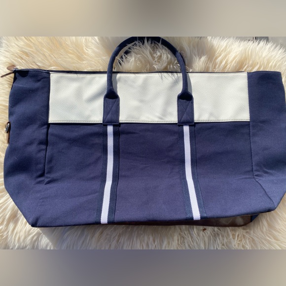 NWT Large POLO Ralph Lauren duffel bag - Picture 5 of 5